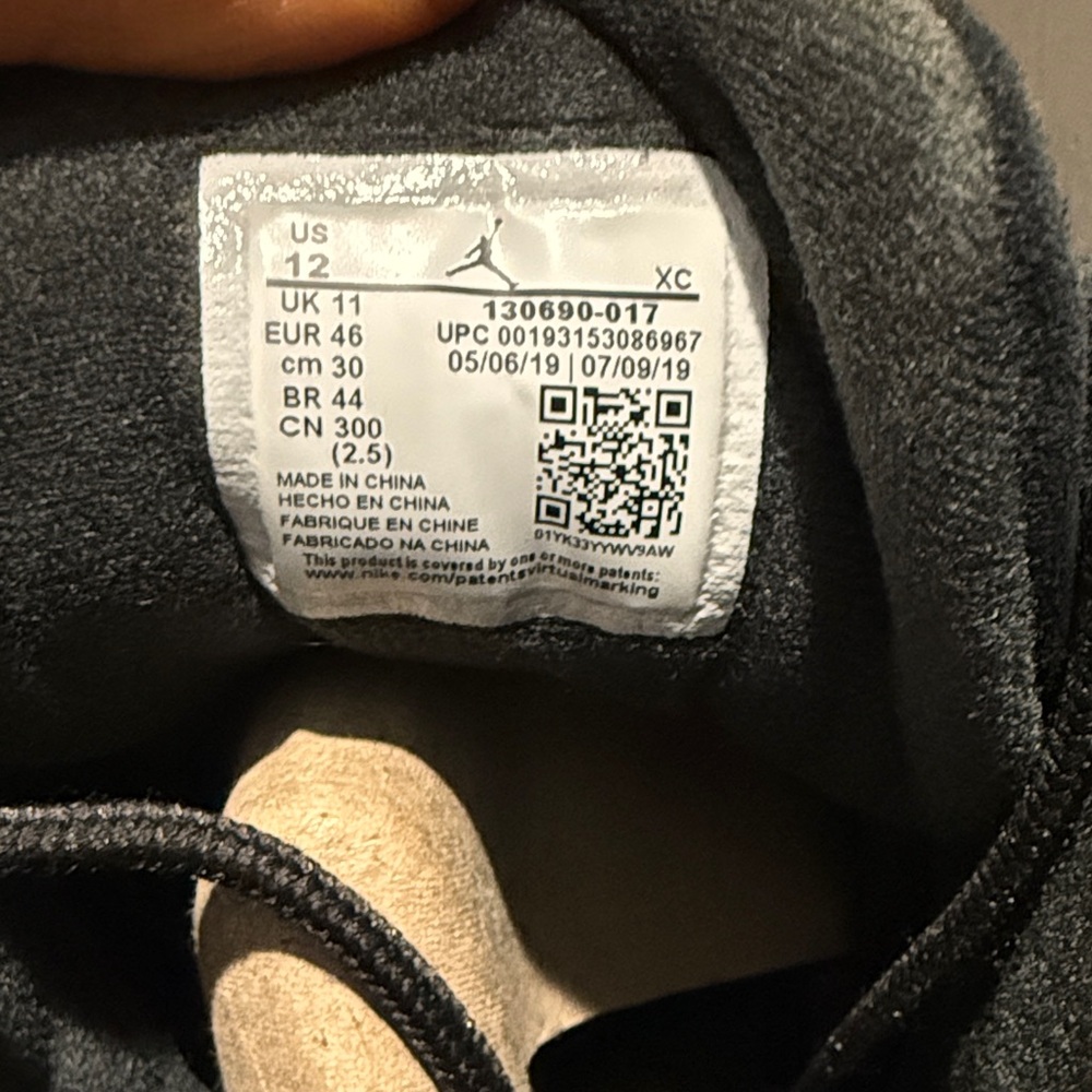 Jordan 12 Retro Reverse Taxi Size 12 - Picture 2 of 9